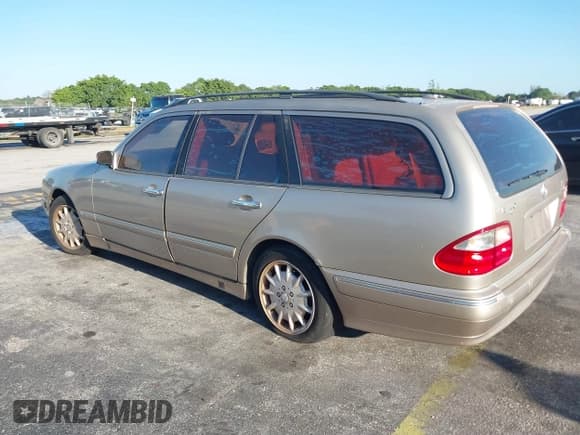 ✅ 2001 Mercedes-Benz E 320 • VIN: WDBJH65J41B225835 • Лот: 41747129. Опубликован ранее на IAAI с пробегом 193 071 миль. Бесплатный доступ к архиву аукционных продаж из США и подробный отчёт об истории автомобиля на DreamBid. Изображение 3.