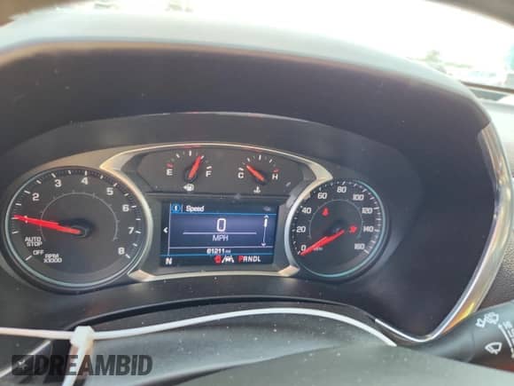 2020 Chevrolet Equinox LT z VIN 3GNAXKEV6LS706670, wystawiony jako Copart lot #81201735 z przebiegiem 61 211 mil mil oraz Szkoda całkowita • Salvage title. Historia ofert i sprzedaży dostępna na DreamBid. Obrazek 9.