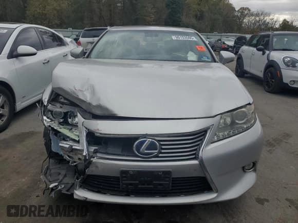 ✅ 2014 Lexus ES 300h • VIN: JTHBW1GG0E2045661 • Lot: 90133595. Listed on Copart with 161,076 mi. Free auction sales archive from the USA and detailed vehicle history report at DreamBid. Image 5.