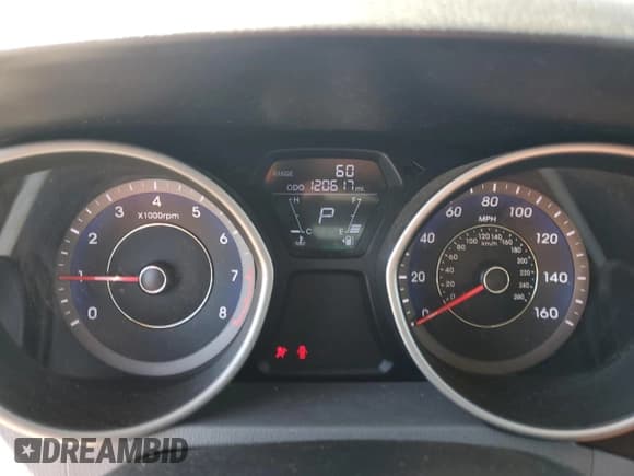 ✅ 2013 Hyundai Elantra Limited • VIN: KMHDH4AE9DU664111 • Lot: 85324685. Listed on Copart with 120,617 mi. Free auction sales archive from the USA and detailed vehicle history report at DreamBid. Image 9.