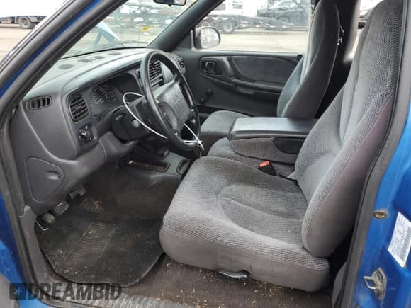 ✅ 1999 Dodge Dakota SLT • VIN: 1B7GL22X6XS298290 • Lot: 88682545. Wystawiony na Copart z przebiegiem 176 280 mil. Bezpłatny archiwum sprzedaży aukcyjnych z USA i szczegółowy raport historii pojazdu na DreamBid. Zdjęcie 7.