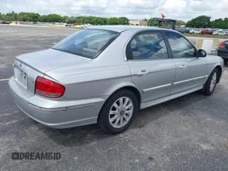✅ 2004 Hyundai Sonata GLS • VIN: KMHWF35H04A993889 • Lot: 42454777. Listed on IAAI with 210,343 mi. Free auction sales archive from the USA and detailed vehicle history report at DreamBid. Image 4.