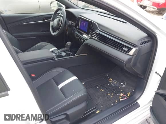 2025 Toyota Camry LE с VIN 4T1DAACK1SU505344, выставлен на аукционе IAAI как лот 42160421 с пробегом 17 768 миль миль и . История ставок и продаж доступна на DreamBid. Изображение 5.