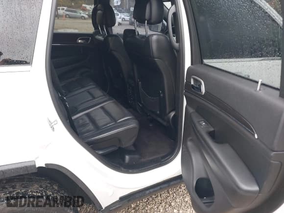 ✅ 2018 Jeep Grand Cherokee Limited • VIN: 1C4RJFBGXJC154832 • Lot: 43334554. Listed on IAAI with 97,361 mi. Free auction sales archive from the USA and detailed vehicle history report at DreamBid. Image 8.