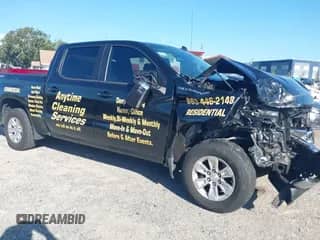 2021 Chevrolet Silverado 1500 LT z VIN 3GCUYDED7MG345282, wystawiony jako IAAI lot #42985282 z przebiegiem 95 927 mil mil oraz . Historia ofert i sprzedaży dostępna na DreamBid. Obrazek 1.