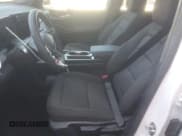 ✅ 2025 Chevrolet Equinox AWD LT • VIN: 3GNAXPEGXSL323967 • Lot: 61102035. Wystawiony na Copart z przebiegiem 2 957 mil. Bezpłatny archiwum sprzedaży aukcyjnych z USA i szczegółowy raport historii pojazdu na DreamBid. Zdjęcie 7.