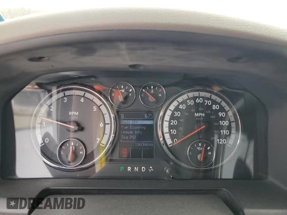 ✅ 2010 Dodge 1500 SLT • VIN: 1D7RB1GT6AS247249 • Lot: 52566815. Wystawiony na Copart z przebiegiem 136 066 mil. Bezpłatny archiwum sprzedaży aukcyjnych z USA i szczegółowy raport historii pojazdu na DreamBid. Zdjęcie 9.