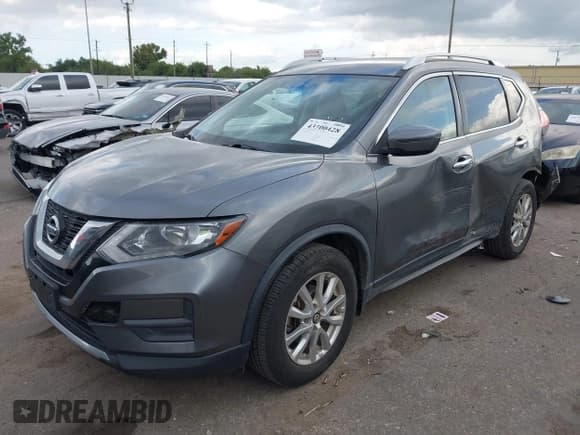 ✅ 2017 Nissan Rogue S • VIN: JN8AT2MT4HW133059 • Lot: 43300428. Listed on IAAI with 124,849 mi. Free auction sales archive from the USA and detailed vehicle history report at DreamBid. Image 2.