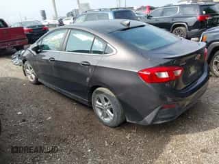 2017 Chevrolet Cruze LT с VIN 1G1BE5SM0H7264340, выставлен на аукционе IAAI как лот 42755540 с пробегом 118 087 миль миль и . История ставок и продаж доступна на DreamBid. Изображение 3.