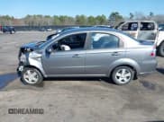 ✅ 2007 Chevrolet Aveo LS • VIN: KL1TD56607B086460 • Lot: 41673434. Wystawiony na IAAI z przebiegiem 86 648 mil. Bezpłatny archiwum sprzedaży aukcyjnych z USA i szczegółowy raport historii pojazdu na DreamBid. Zdjęcie 15.