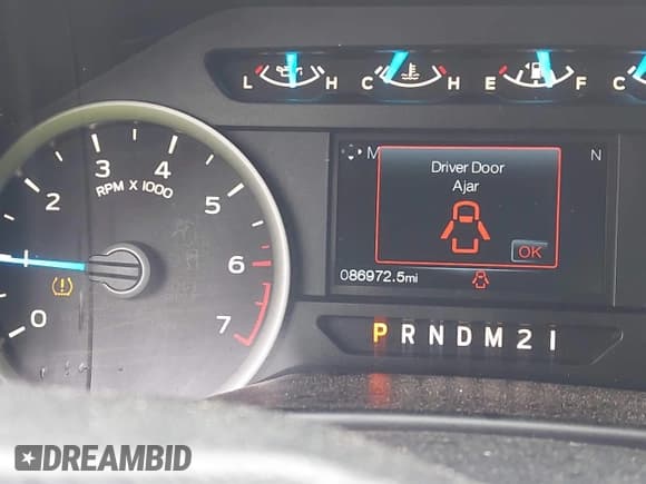 ✅ 2016 Ford F-150 XLT • VIN: 1FTFX1EF2GFB90464 • Lot: 43532287. Listed on IAAI with 86,972 mi. Free auction sales archive from the USA and detailed vehicle history report at DreamBid. Image 16.