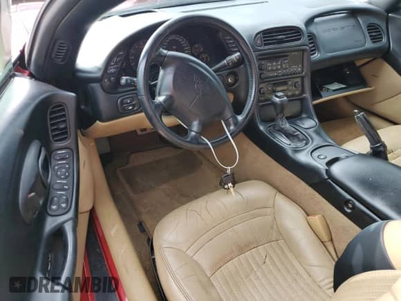 2001 Chevrolet Corvette z VIN 1G1YY32G715132225, wystawiony jako Copart lot #74327264 z przebiegiem Nie podano mil oraz Nie do naprawy • Non repairable. Historia ofert i sprzedaży dostępna na DreamBid. Obrazek 8.