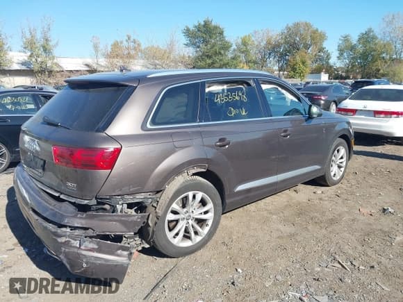 ✅ 2018 Audi Q7 Premium Plus • VIN: WA1LAAF74JD037321 • Lot: 43535698. Listed on IAAI with 164,444 mi. Free auction sales archive from the USA and detailed vehicle history report at DreamBid. Image 4.