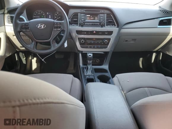 ✅ 2017 Hyundai Sonata 2.4L • VIN: 5NPE24AF4HH519982 • Лот: 81936125. Опубликован ранее на Copart с пробегом 158 936 миль. Бесплатный доступ к архиву аукционных продаж из США и подробный отчёт об истории автомобиля на DreamBid. Изображение 8.