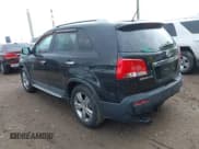 ✅ 2013 Kia Sorento EX • VIN: 5XYKU4A69DG365736 • Lot: 42127780. Listed on IAAI with 184,410 mi. Free auction sales archive from the USA and detailed vehicle history report at DreamBid. Image 3.