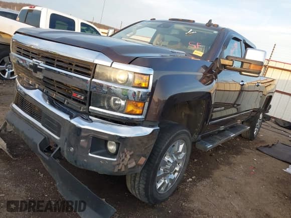 ✅ 2016 Chevrolet Silverado 2500HD LTZ • VIN: 1GC1KWE84GF127700 • Lot: 41120551. Listed on IAAI with 153,077 mi. Free auction sales archive from the USA and detailed vehicle history report at DreamBid. Image 17.