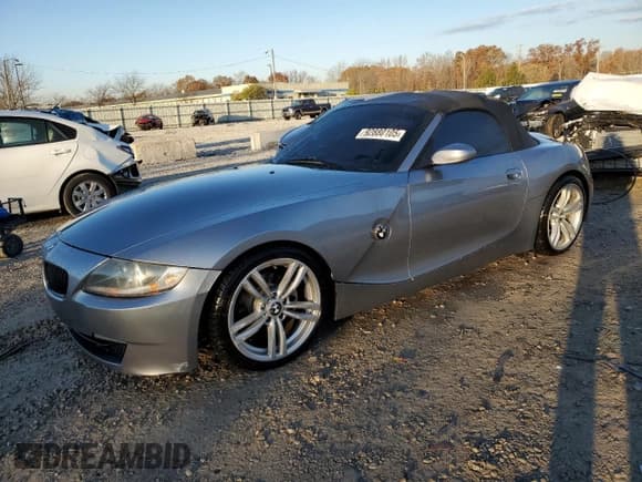 ✅ 2006 BMW Z4 3.0i • VIN: 4USBU33576LW67543 • Lot: 92880105. Listed on Copart with 73,713 mi. Free auction sales archive from the USA and detailed vehicle history report at DreamBid. Image 1.