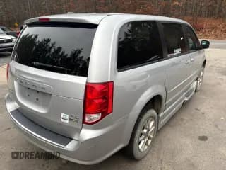 ✅ 2012 Dodge Grand Caravan R/T • VIN: 2C4RDGEG6CR254638 • Lot: 92864875. Wystawiony na Copart z przebiegiem 129 898 mil. Bezpłatny archiwum sprzedaży aukcyjnych z USA i szczegółowy raport historii pojazdu na DreamBid. Zdjęcie 4.