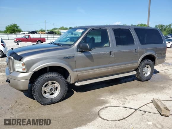 ✅ 2005 Ford Excursion Eddie Bauer • VIN: 1FMNU45S45EB52638 • Lot: 56844915. Listed on Copart with 213,252 mi. Free auction sales archive from the USA and detailed vehicle history report at DreamBid. Image 1.