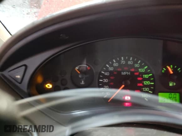 ✅ 2004 Ford Focus SE • VIN: 1FAFP34ZX4W200263 • Lot: 57477185. Listed on Copart with 157,768 mi. Free auction sales archive from the USA and detailed vehicle history report at DreamBid. Image 9.