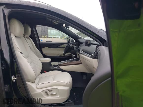 ✅ 2022 Mazda CX-9 Signature • VIN: JM3TCBEY1N0616982 • Lot: 42125790. Wystawiony na IAAI z przebiegiem 101 918 mil. Bezpłatny archiwum sprzedaży aukcyjnych z USA i szczegółowy raport historii pojazdu na DreamBid. Zdjęcie 5.