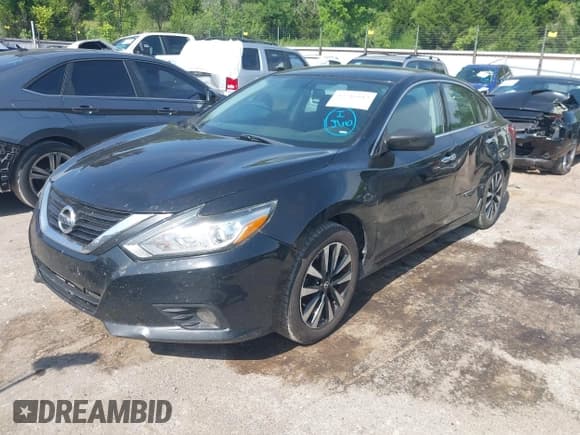 ✅ 2018 Nissan Altima S • VIN: 1N4AL3AP5JC123825 • Lot: 42716683. Wystawiony na IAAI z przebiegiem 170 082 mil. Bezpłatny archiwum sprzedaży aukcyjnych z USA i szczegółowy raport historii pojazdu na DreamBid. Zdjęcie 2.
