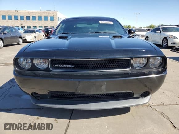 ✅ 2013 Dodge Challenger SXT • VIN: 2C3CDYAG4DH510580 • Lot: 73430424. Wystawiony na Copart z przebiegiem 141 255 mil. Bezpłatny archiwum sprzedaży aukcyjnych z USA i szczegółowy raport historii pojazdu na DreamBid. Zdjęcie 5.
