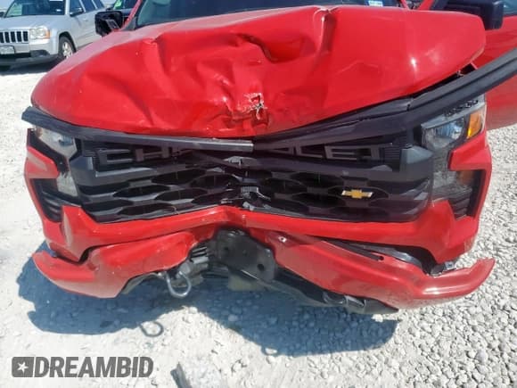 ✅ 2024 Chevrolet Silverado 1500 Custom • VIN: 1GCPABEK9RZ319214 • Лот: 81833495. Опубликован ранее на Copart с пробегом 13 187 миль. Бесплатный доступ к архиву аукционных продаж из США и подробный отчёт об истории автомобиля на DreamBid. Изображение 11.