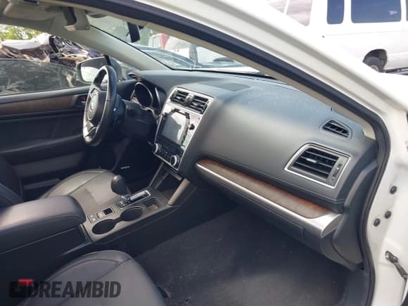 ✅ 2018 Subaru Outback Limited • VIN: 4S4BSANC0J3299044 • Lot: 42298474. Listed on IAAI with Not provided. Free auction sales archive from the USA and detailed vehicle history report at DreamBid. Image 5.