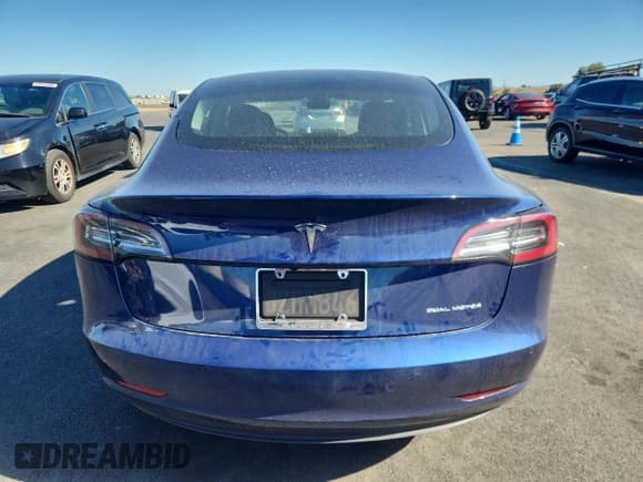 ✅ 2022 Tesla Model 3 Long Range • VIN: 5YJ3E1EB4NF128880 • Lot: 82663185. Wystawiony na Copart z przebiegiem 67 749 mil. Bezpłatny archiwum sprzedaży aukcyjnych z USA i szczegółowy raport historii pojazdu na DreamBid. Zdjęcie 6.
