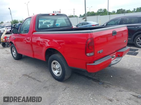 ✅ 2002 Ford F-150 XL • VIN: 1FTRF17262NB27957 • Lot: 42725235. Listed on IAAI with Not provided. Free auction sales archive from the USA and detailed vehicle history report at DreamBid. Image 3.