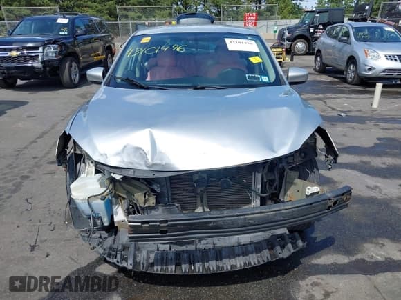 ✅ 2014 Nissan Sentra S • VIN: 1N4AB7AP5EN852623 • Lot: 43101496. Listed on IAAI with 165,942 mi. Free auction sales archive from the USA and detailed vehicle history report at DreamBid. Image 6.