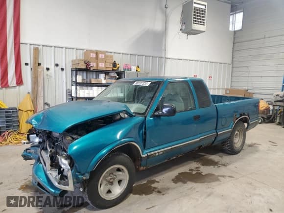 ✅ 1995 Chevrolet S-10 LS • VIN: 1GCCS194XS8238400 • Лот: 80237334. Опубликован ранее на Copart с пробегом 201 710 миль. Бесплатный доступ к архиву аукционных продаж из США и подробный отчёт об истории автомобиля на DreamBid. Изображение 1.