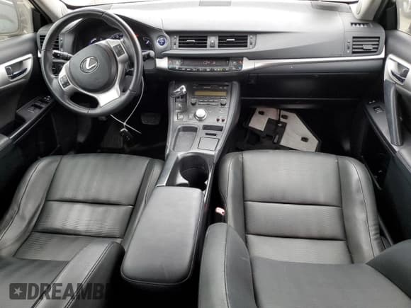 ✅ 2011 Lexus CT 200h • VIN: JTHKD5BH4B2028192 • Lot: 58763785. Wystawiony na Copart z przebiegiem 192 324 mil. Bezpłatny archiwum sprzedaży aukcyjnych z USA i szczegółowy raport historii pojazdu na DreamBid. Zdjęcie 8.