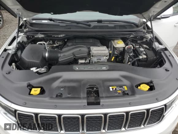 ✅ 2022 Jeep Wagoneer Series III • VIN: 1C4SJVDTXNS211502 • Лот: 92860225. Опубликован ранее на Copart с пробегом Не указан. Бесплатный доступ к архиву аукционных продаж из США и подробный отчёт об истории автомобиля на DreamBid. Изображение 12.