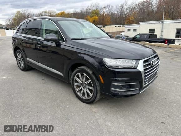✅ 2019 Audi Q7 Premium Plus • VIN: WA1LAAF72KD007199 • Lot: 92741915. Wystawiony na Copart z przebiegiem 140 990 mil. Bezpłatny archiwum sprzedaży aukcyjnych z USA i szczegółowy raport historii pojazdu na DreamBid. Zdjęcie 4.