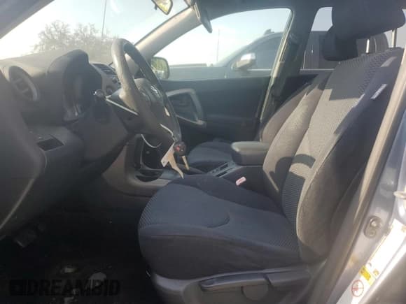 ✅ 2007 Toyota RAV4 Sport • VIN: JTMZD32V876046009 • Лот: 56517405. Опубликован ранее на Copart с пробегом 165 703 миль. Бесплатный доступ к архиву аукционных продаж из США и подробный отчёт об истории автомобиля на DreamBid. Изображение 7.