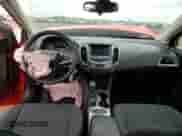 2017 Chevrolet Cruze LT z VIN 1G1BE5SM8H7261492, wystawiony jako Copart lot #69972382 z przebiegiem Nie podano mil oraz . Historia ofert i sprzedaży dostępna na DreamBid. Obrazek 8.