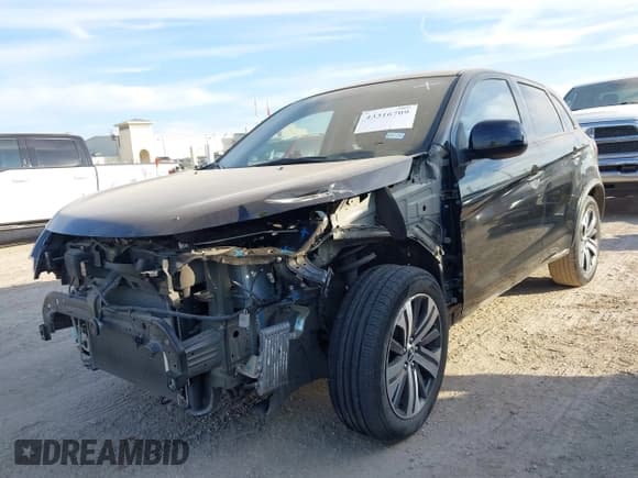 ✅ 2021 Mitsubishi Outlander ES • VIN: JA4APUAU2MU009168 • Lot: 43316709. Listed on IAAI with 27,685 mi. Free auction sales archive from the USA and detailed vehicle history report at DreamBid. Image 6.