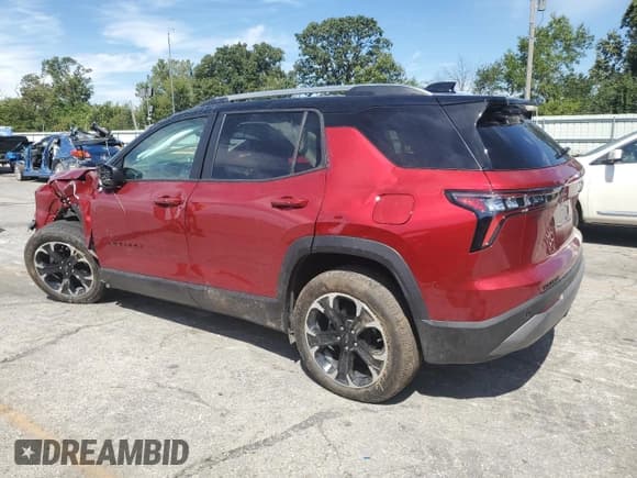 ✅ 2025 Chevrolet Equinox FWD LT • VIN: 3GNAXHEG2SL316419 • Lot: 70832735. Wystawiony na Copart z przebiegiem 4 973 mil. Bezpłatny archiwum sprzedaży aukcyjnych z USA i szczegółowy raport historii pojazdu na DreamBid. Zdjęcie 2.