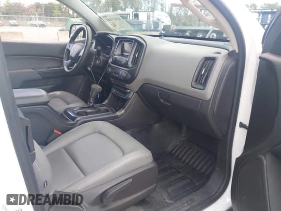 ✅ 2015 Chevrolet Colorado 2WD WT • VIN: 1GCHSAEA6F1145115 • Лот: 43451043. Опубликован ранее на IAAI с пробегом 241 430 миль. Бесплатный доступ к архиву аукционных продаж из США и подробный отчёт об истории автомобиля на DreamBid. Изображение 5.