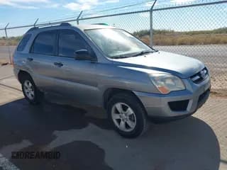✅ 2009 Kia Sportage LX • VIN: KNDJF724597599977 • Лот: 43642736. Опубликован ранее на IAAI с пробегом 169 936 миль. Бесплатный доступ к архиву аукционных продаж из США и подробный отчёт об истории автомобиля на DreamBid. Изображение 1.