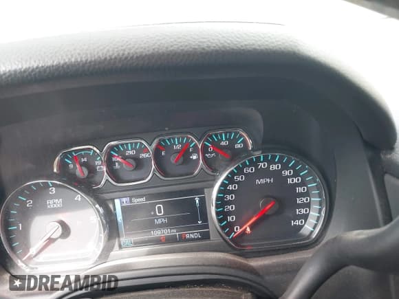 ✅ 2020 Chevrolet Tahoe LT • VIN: 1GNSCBKCXLR254180 • Lot: 43290464. Wystawiony na IAAI z przebiegiem 109 701 mil. Bezpłatny archiwum sprzedaży aukcyjnych z USA i szczegółowy raport historii pojazdu na DreamBid. Zdjęcie 7.