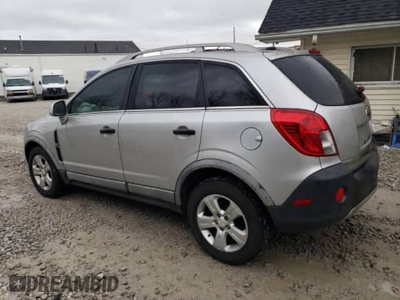2014 Chevrolet Captiva Sport LS z VIN 3GNAL2EK6ES674243, wystawiony jako Copart lot #81742154 z przebiegiem 185 254 mil mil oraz Czysty tytuł • Clean title. Historia ofert i sprzedaży dostępna na DreamBid. Obrazek 2.