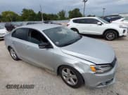 ✅ 2013 Volkswagen Jetta SE • VIN: 3VWDP7AJ0DM397660 • Лот: 43442157. Опубликован ранее на IAAI с пробегом 171 585 миль. Бесплатный доступ к архиву аукционных продаж из США и подробный отчёт об истории автомобиля на DreamBid. Изображение 1.