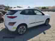 2022 Hyundai Kona Limited z VIN KM8K53AG5NU157803, wystawiony jako Copart lot #70369615 z przebiegiem 18 947 mil mil oraz Szkoda całkowita • Salvage title. Historia ofert i sprzedaży dostępna na DreamBid. Obrazek 3.