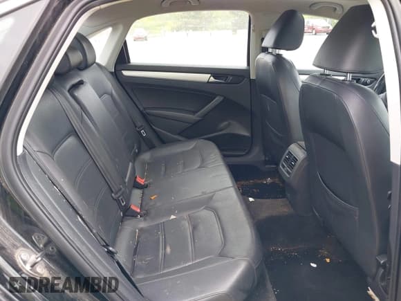 ✅ 2013 Volkswagen Passat SE • VIN: 1VWBH7A33DC000739 • Лот: 42348369. Опубликован ранее на IAAI с пробегом 154 793 миль. Бесплатный доступ к архиву аукционных продаж из США и подробный отчёт об истории автомобиля на DreamBid. Изображение 8.