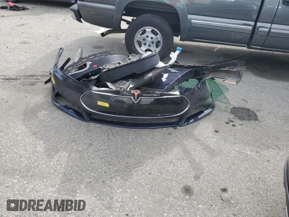 ✅ 2012 Tesla Model S Performance • VIN: 5YJSA1DP7CFP01949 • Lot: 84046005. Wystawiony na Copart z przebiegiem 162 431 mil. Bezpłatny archiwum sprzedaży aukcyjnych z USA i szczegółowy raport historii pojazdu na DreamBid. Zdjęcie 13.