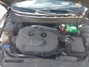 ✅ 2014 Lincoln MKZ • VIN: 3LN6L2J98ER821537 • Lot: 43334928. Wystawiony na IAAI z przebiegiem 75 878 mil. Bezpłatny archiwum sprzedaży aukcyjnych z USA i szczegółowy raport historii pojazdu na DreamBid. Zdjęcie 10.