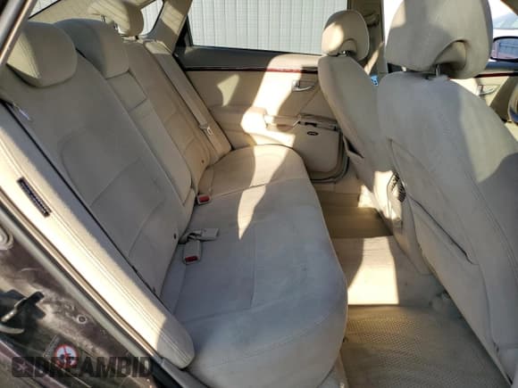 ✅ 2006 Hyundai Azera SE • VIN: KMHFC46F96A073984 • Lot: 83971205. Listed on Copart with 103,588 mi. Free auction sales archive from the USA and detailed vehicle history report at DreamBid. Image 10.